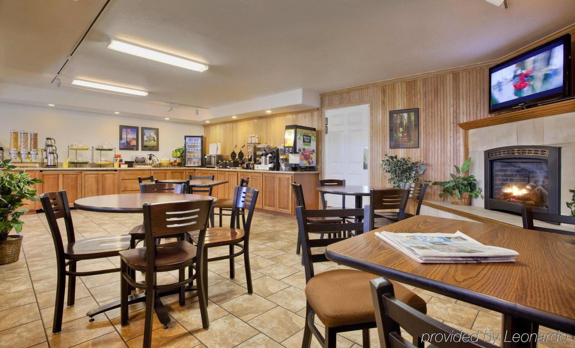 Best Western Plus Humboldt Bay Inn Eureka Restaurant photo